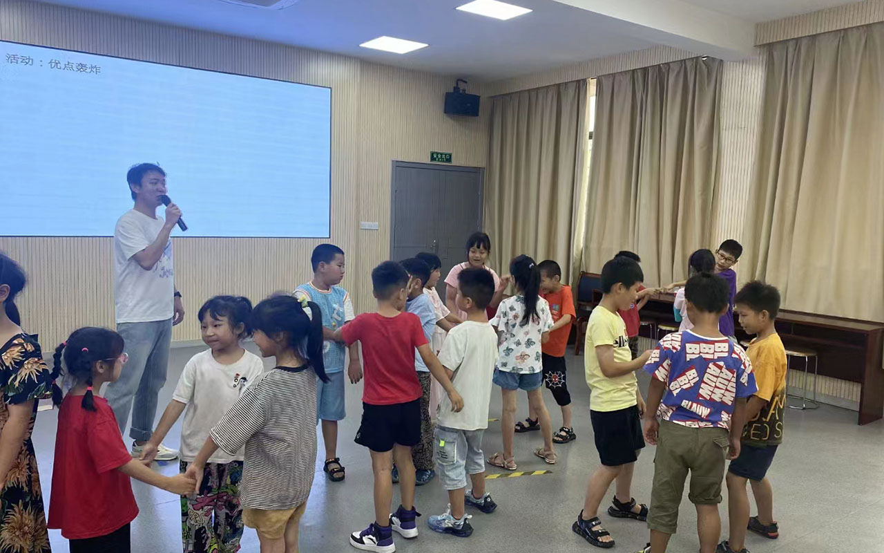 突泉龙观乡中心学校