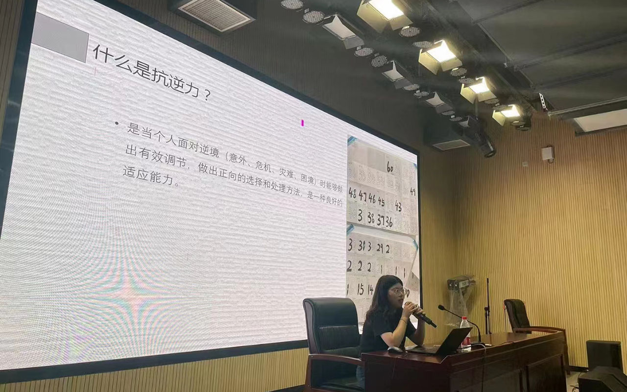 突泉董玉娣中学
